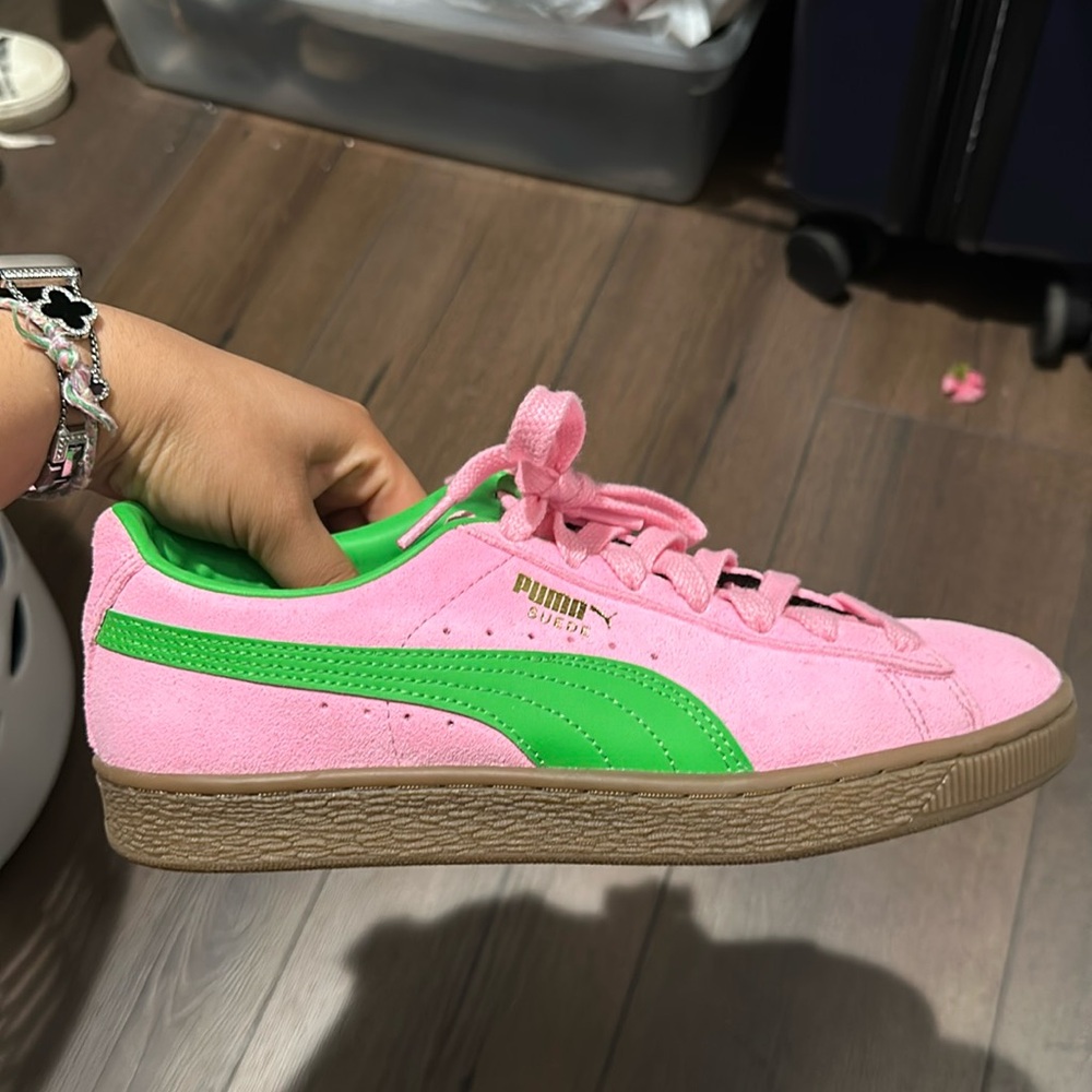 PUMA suede- Pink and Green shoes